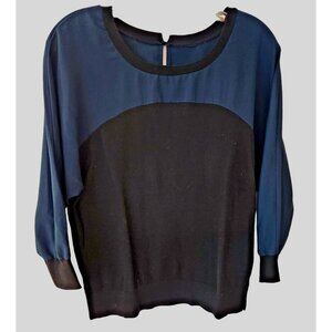 Donna Karan Colorblock 3/4 Sleeve Top Measures Size Medium